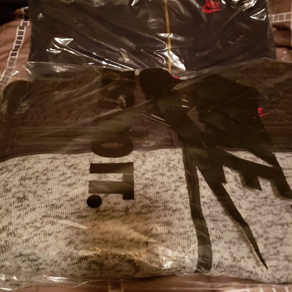 MEN NIKE SWEATSUITS - Picture 2 of 5